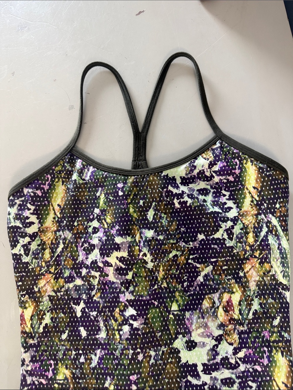 Lululemon power Y tank crop floral purple/green - Picture 3 of 5